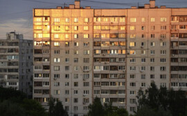 Алиханов назвал «неадекватными» цены на жилье в Калининградской области