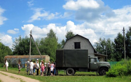Власти Калининградской области продолжат субсидировать покупку автолавок для доставки продуктов