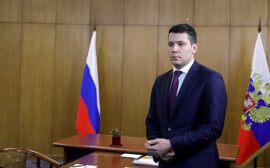 Калининградский губернатор Алиханов за год заработал почти 13 млн рублей