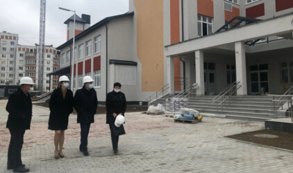 Строящаяся школа по Артиллерийской улице в Калининграде готова уже на 96%