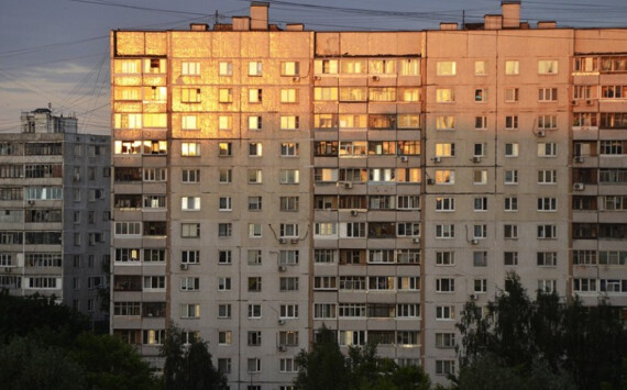 Алиханов назвал «неадекватными» цены на жилье в Калининградской области