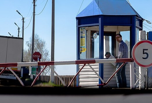 В Чернышевском за 24 млн рублей отремонтируют площадку для фур перед погранпереходом