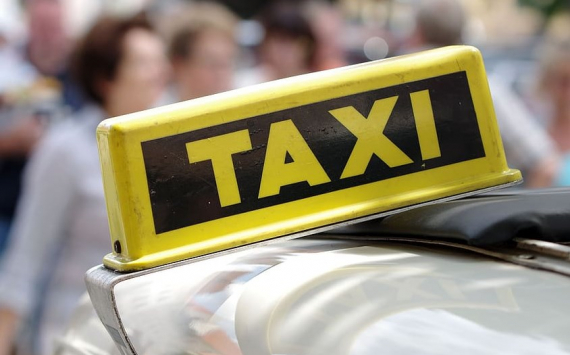 Нижегородова объяснили причины повышения цен на услуги такси в Калининградской области